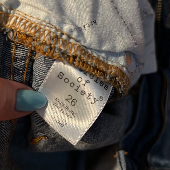 🎉Host Pick🎉 Articles of society denim shorts - Picture 5 of 8